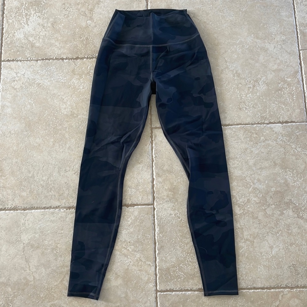 Alo High-waist camo vapor legging